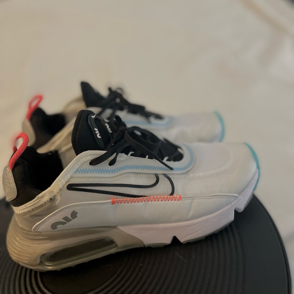Nike Air Max 2090
